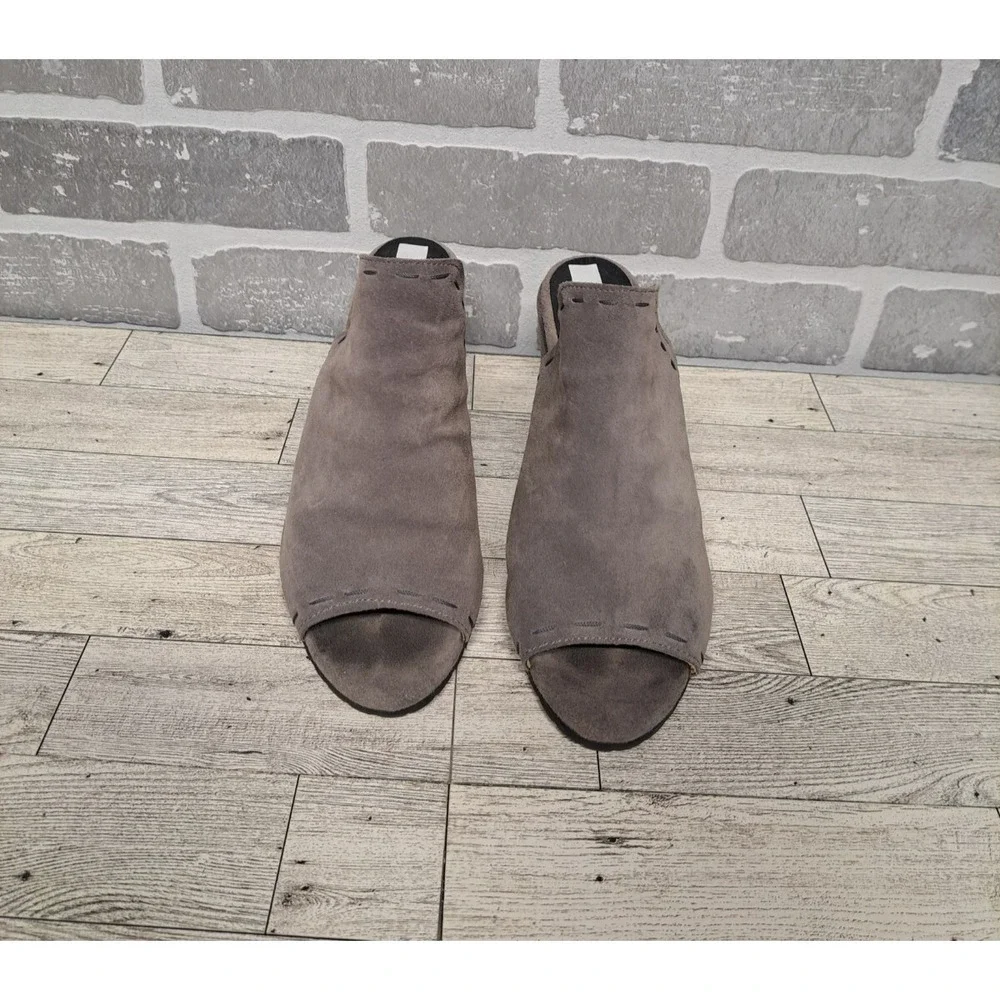 Matt Bernson Women Open Toe Shoe Gray Ash Color  Leather Size 7 US‎